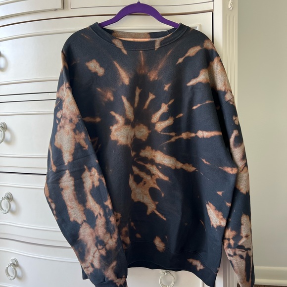 Handmade bleach dyed crew sweatshirt - Picture 1 of 3